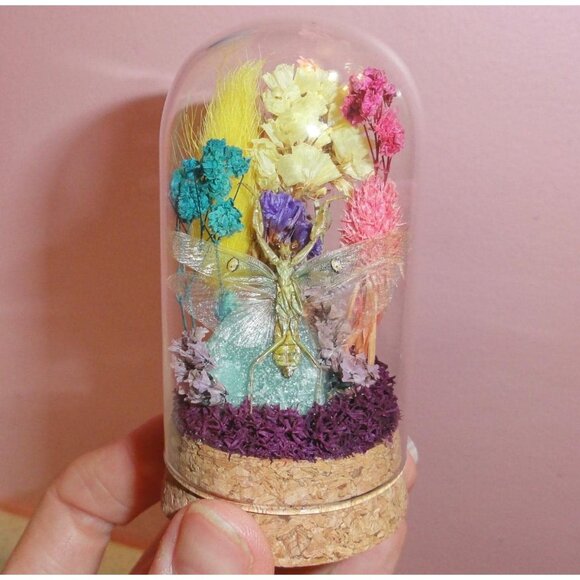 Flower Mantis Crystal & Flowers Oddity Jar insect taxidermy curiosity dome goth - Picture 2 of 13